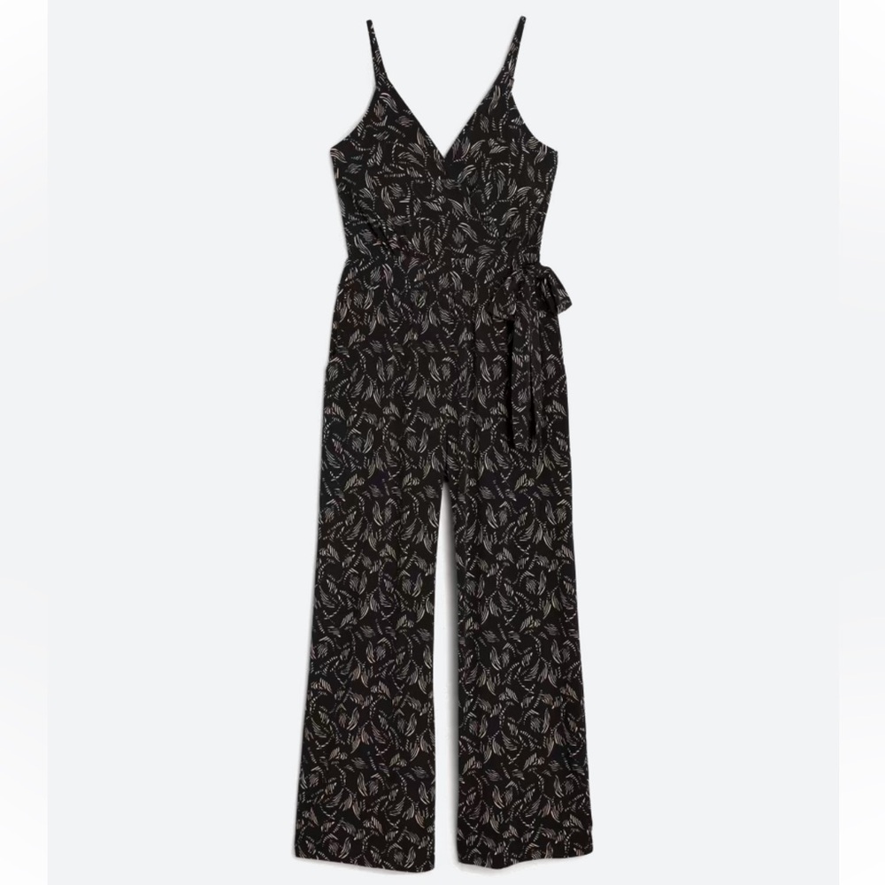 Rochelle knit jumpsuit. Size medium.